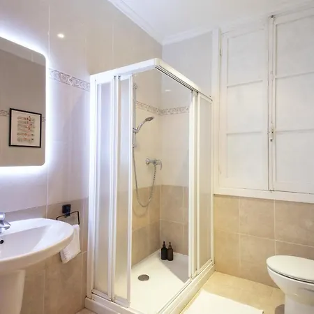 Espacioso, Moderno Y A Pie De Playa Zurriola Lägenhet